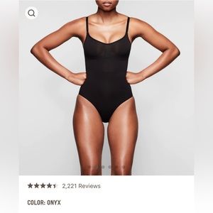 SKIMS- sculpting bodysuit with snaps